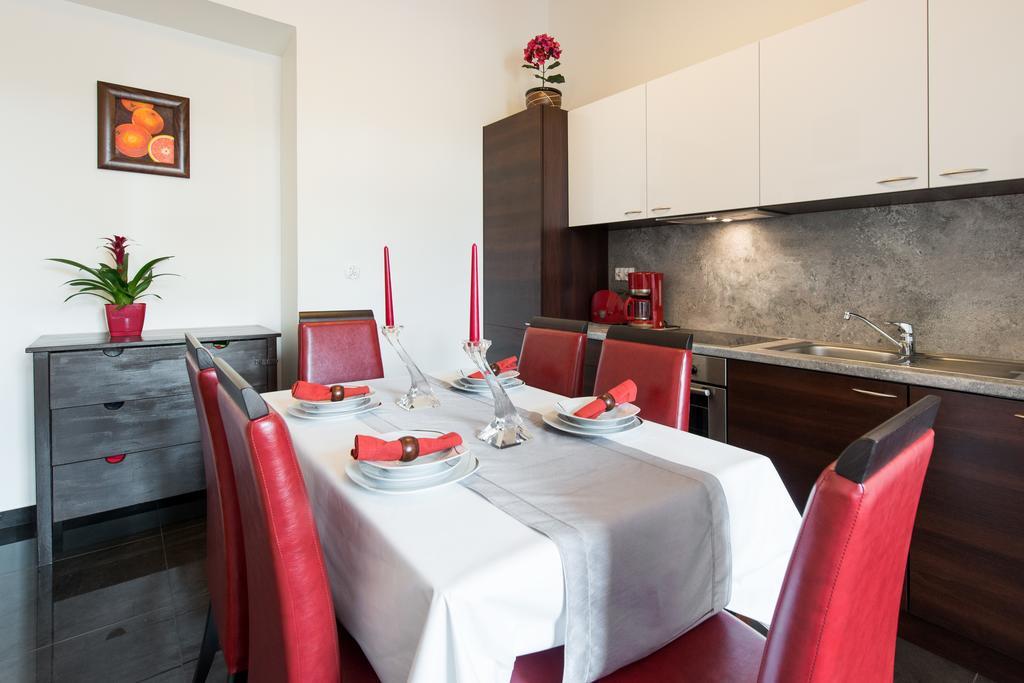 Neo Apartments Krakow Luaran gambar